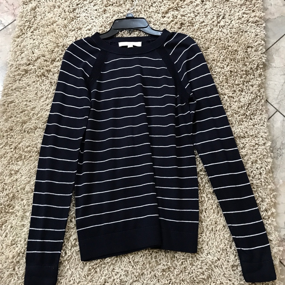 Loft Sweater - Picture 6 of 8
